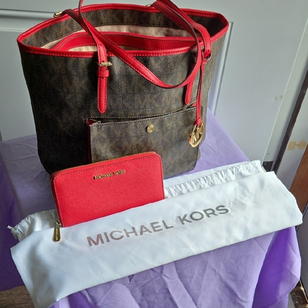 Michael Kors Jet Travel Tote